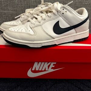 Nike Dunk Low “White Midnight Navy”